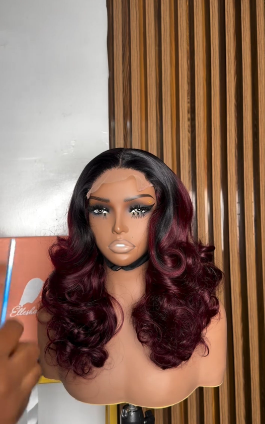 Layers bouncy closure wig